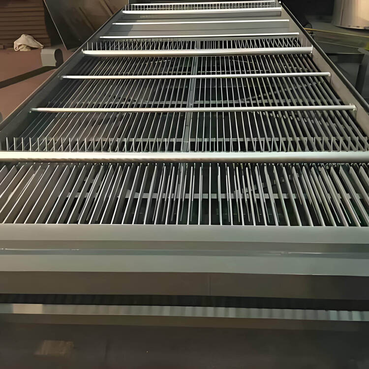 不锈钢 GH 回转式格栅清污机 工业废水预处理设备 厂家定制售后无忧整体外观 | 不锈钢 | 水利设备整体结构展示