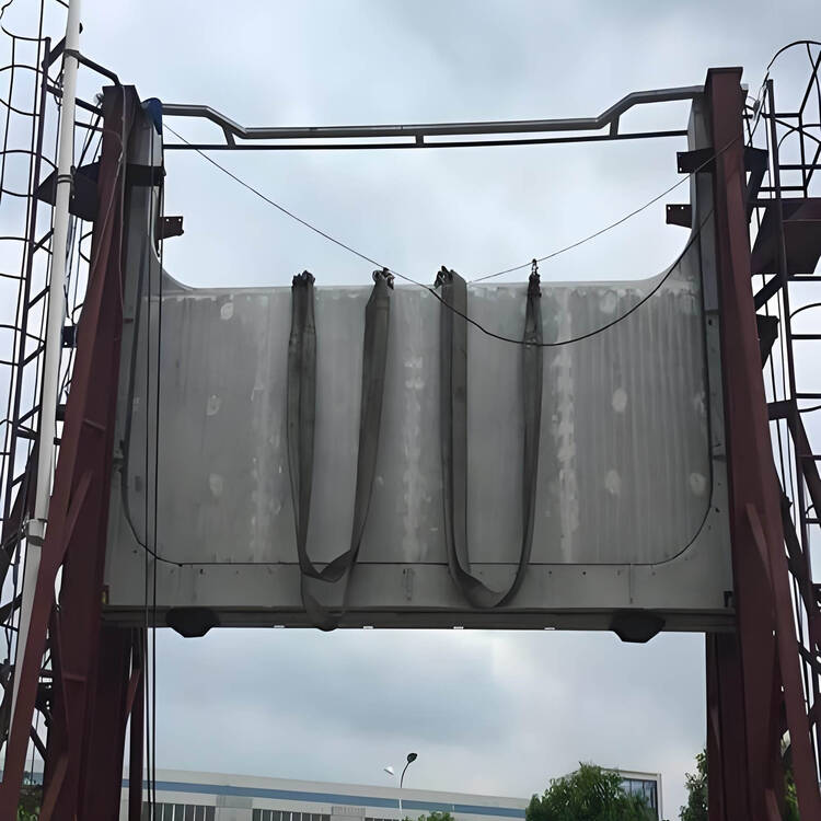 304 不锈钢液动下开堰门 市政排水专用限流堰门应用实拍 | 适配通用场景 | 安装使用场景展示