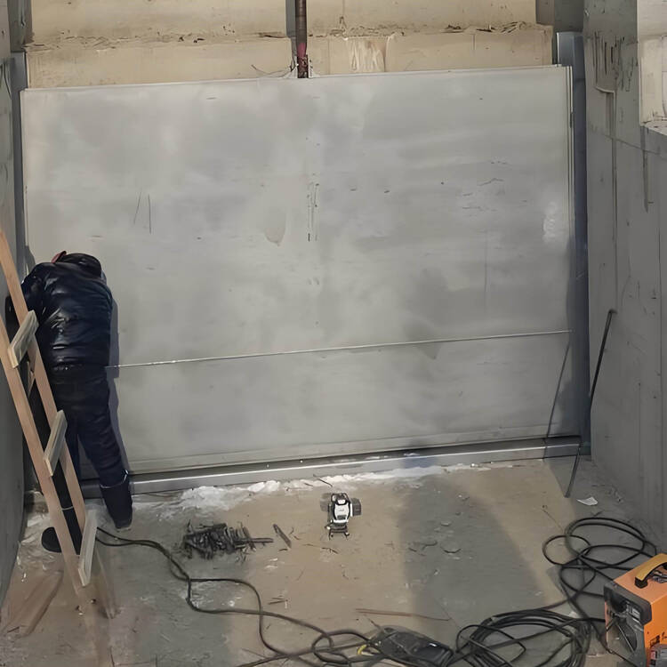 不锈钢钢丝绳牵引式清污机选型指南整体外观 | 不锈钢 | 水利设备整体结构展示